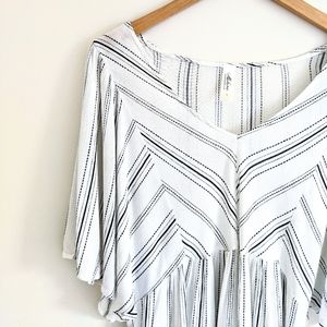 MAHINA White & Black Striped V-Neck Blouse